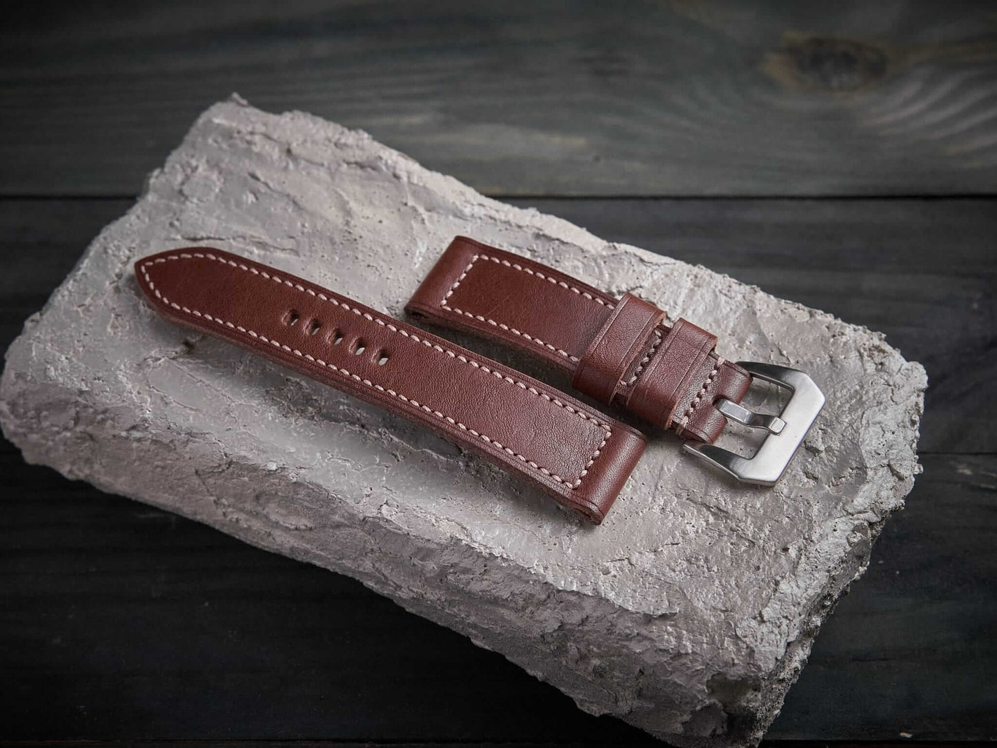 Brown vachetta leather Panerai strap. Customizable size and details.-2 Moons Leather