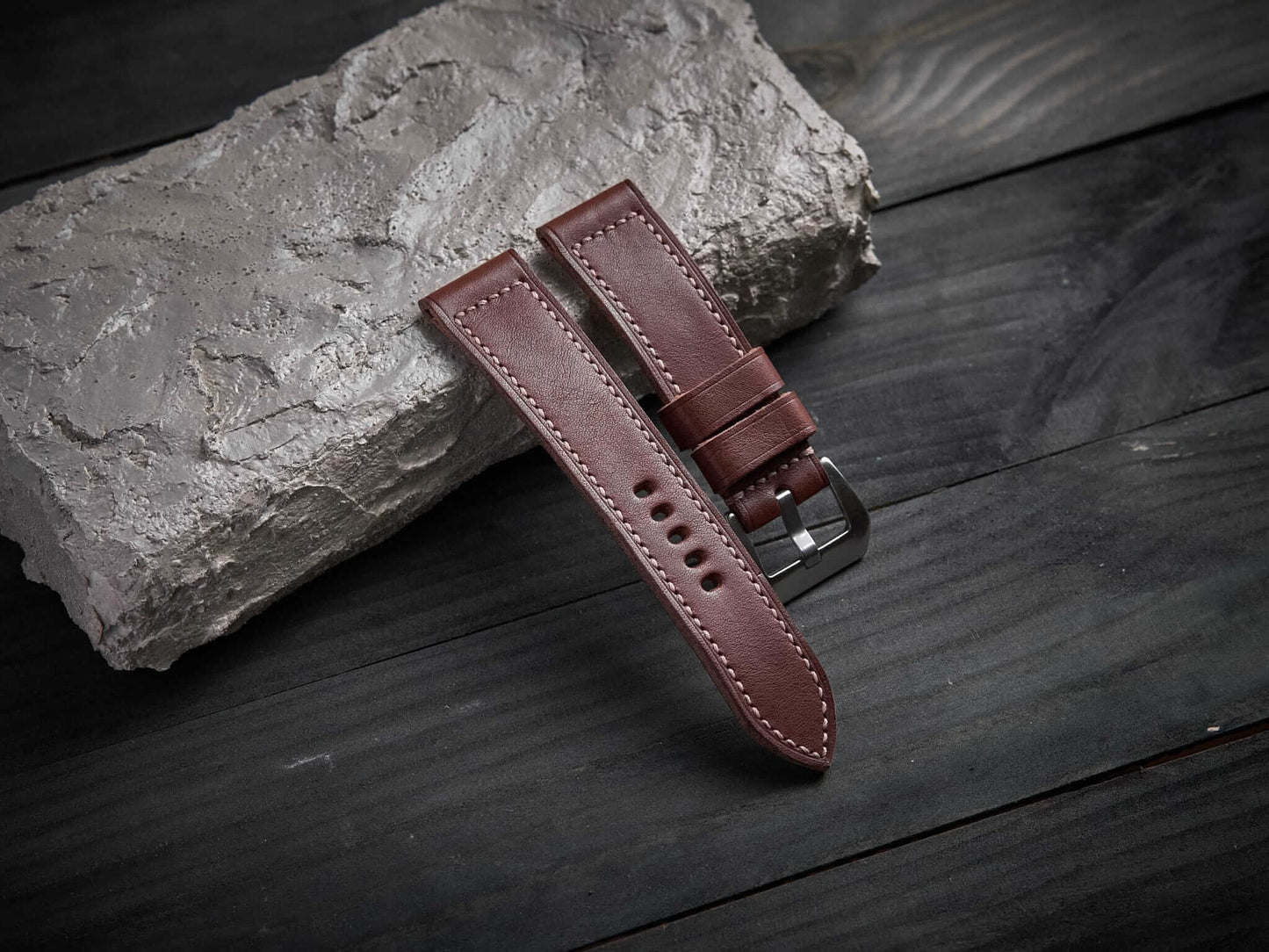 Brown vachetta leather Panerai strap. Customizable size and details.-2 Moons Leather