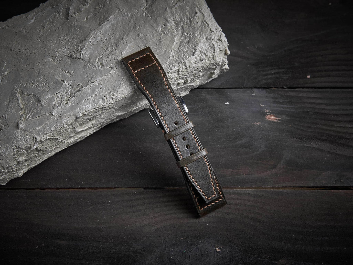 Olive veg tan leather pilot strap. Customizable IWC strap.-2 Moons Leather