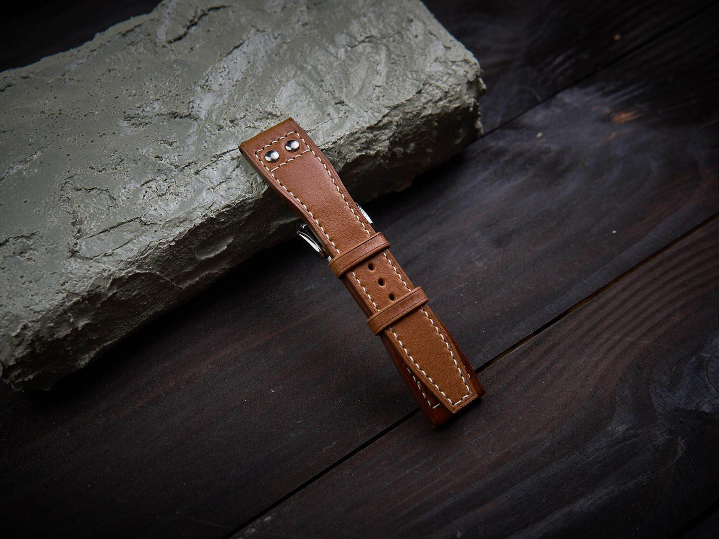 Tan brown vachetta leather rivet pilot strap. Customizable IWC strap.-2 Moons Leather
