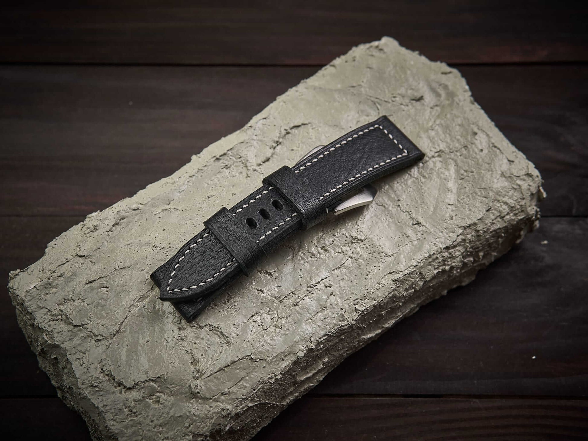 Black vachetta leather Panerai strap. Customizable size and details.-2 Moons Leather