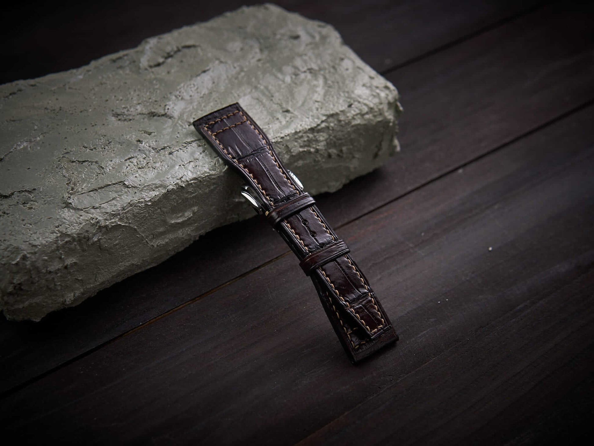 Brown alligator leather pilot strap. Customizable IWC strap.-2 Moons Leather