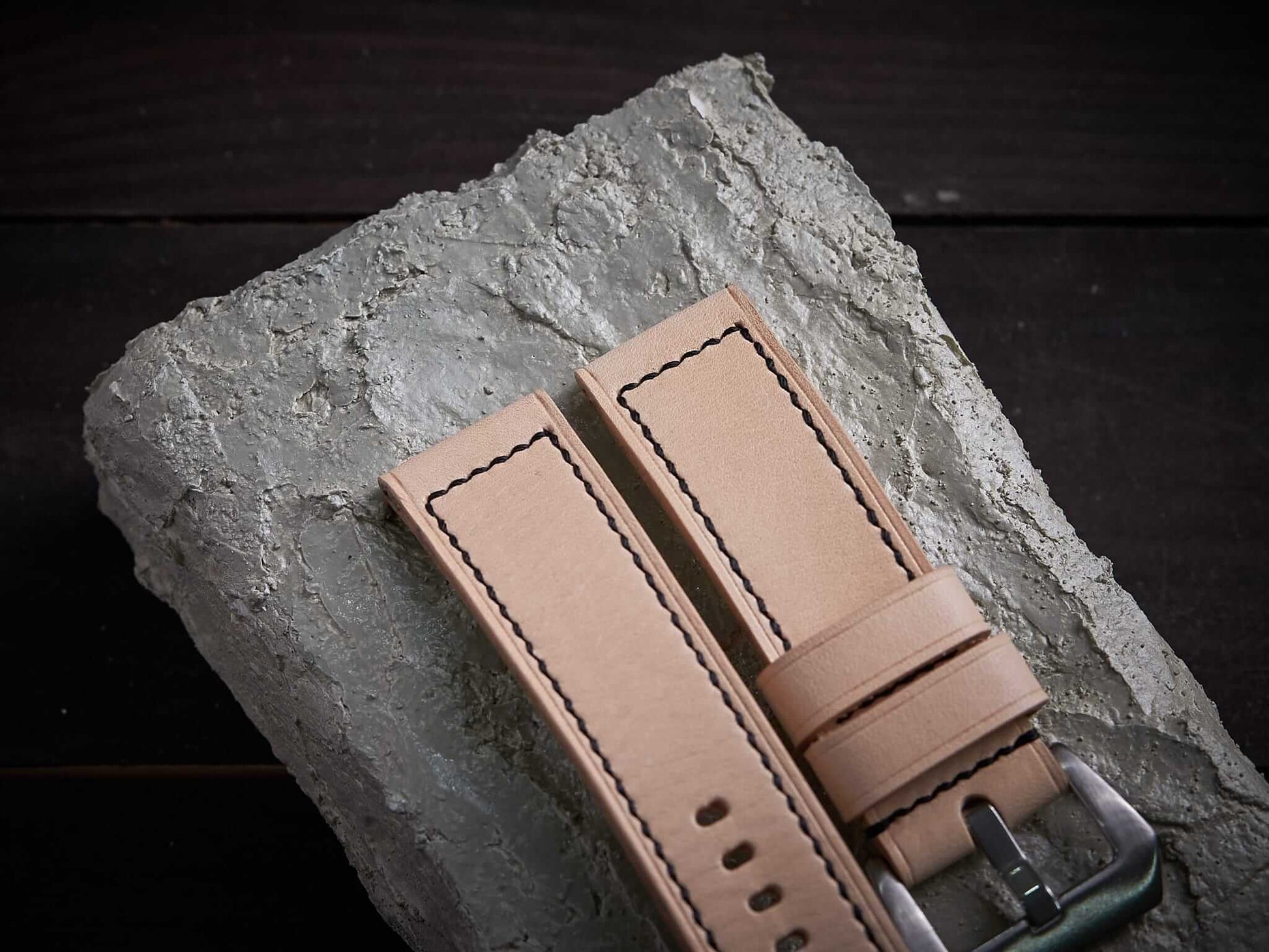Natural veg tan leather Panerai strap. Customizable size and details.-2 Moons Leather