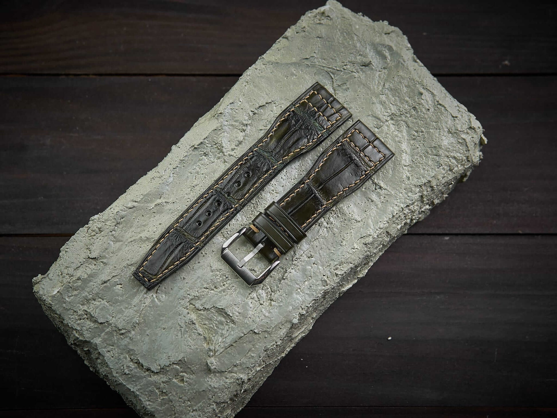 Olive green alligator leather pilot strap. Customizable IWC strap.-2 Moons Leather