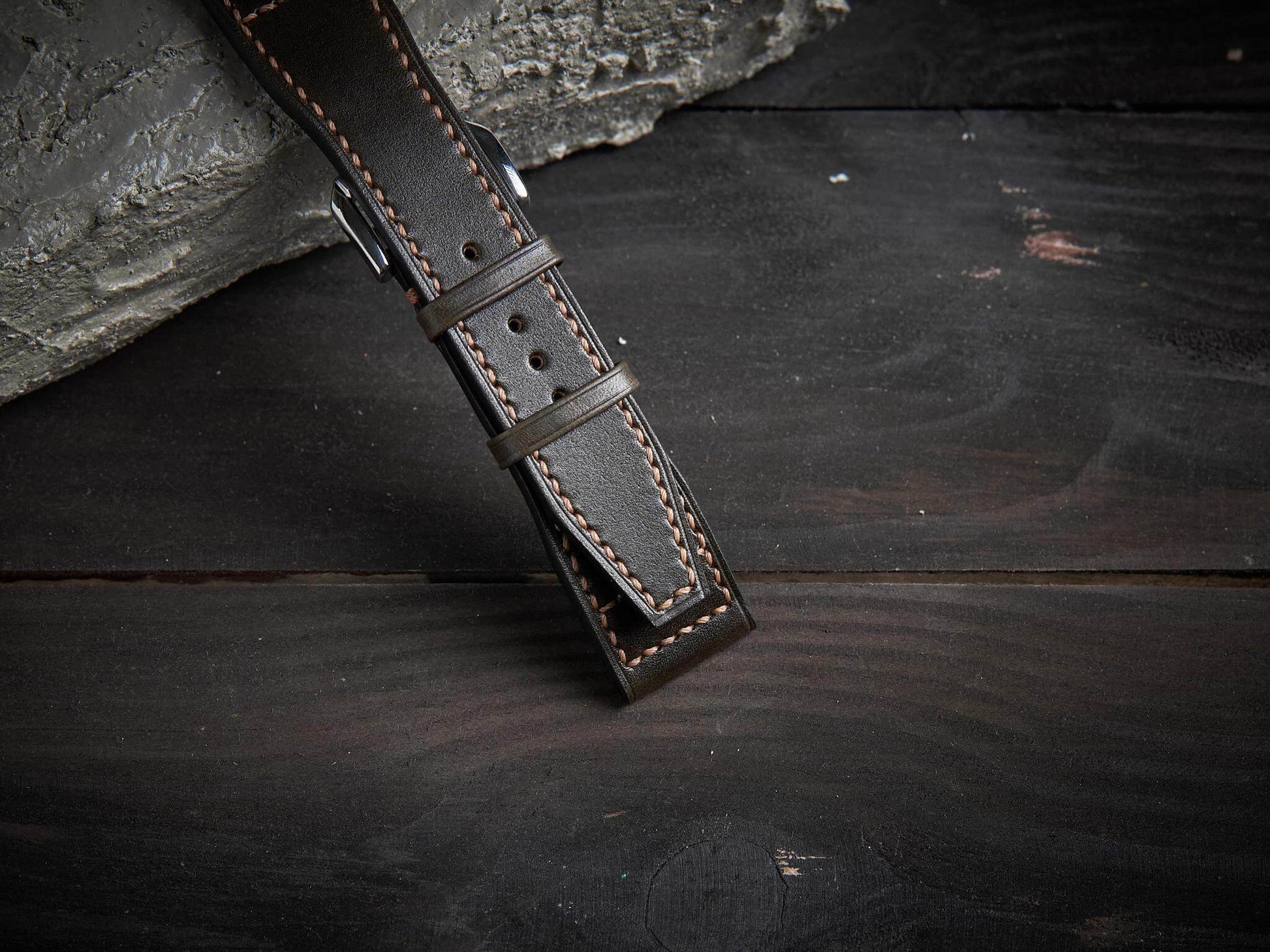 Olive veg tan leather pilot strap. Customizable IWC strap.-2 Moons Leather