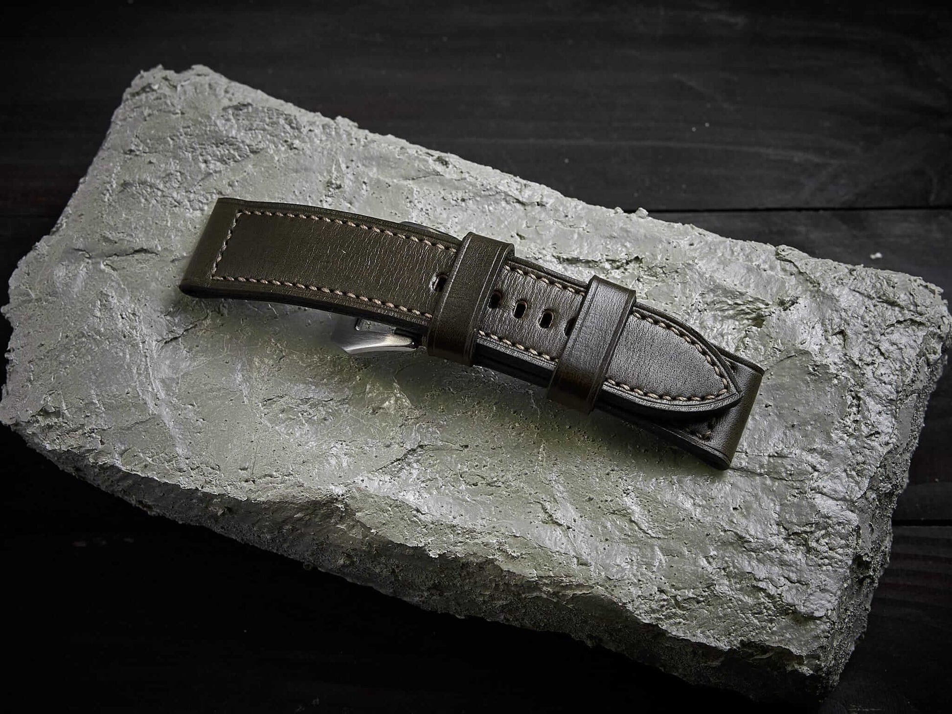 Olive green veg tan leather Panerai strap. Customizable size and details.-2 Moons Leather