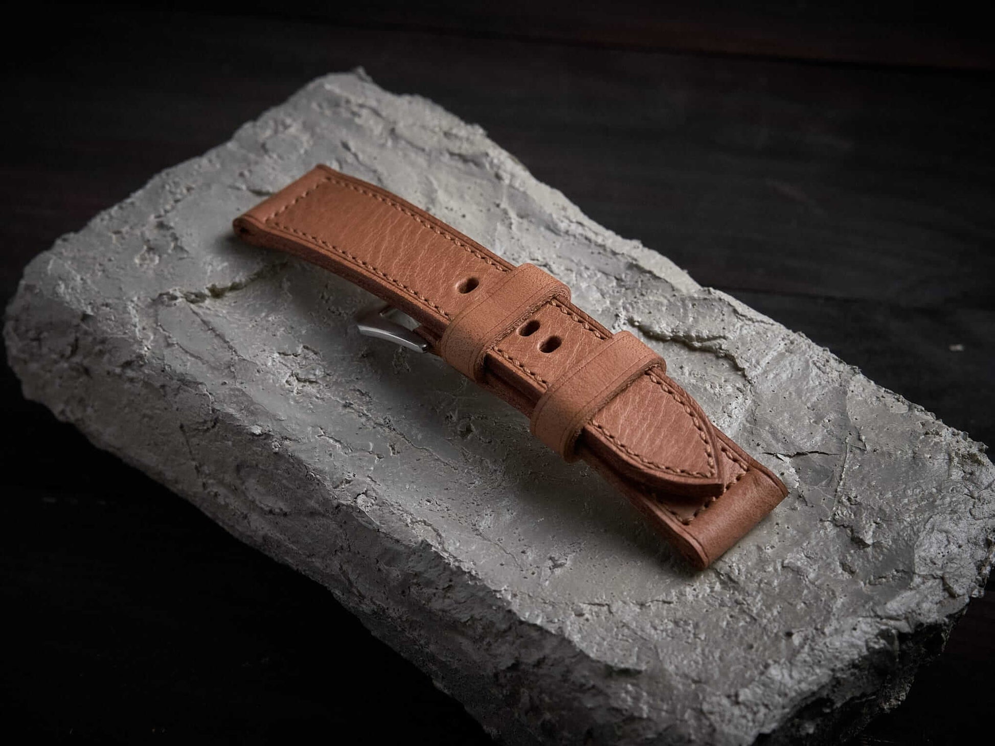 Tan brown buttero leather Panerai strap. Customizable size and details.-2 Moons Leather